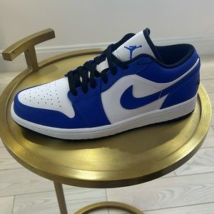 AIR JORDAN 1 Low sneakers